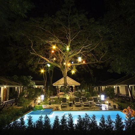 The Sylvana Pai Luaran gambar