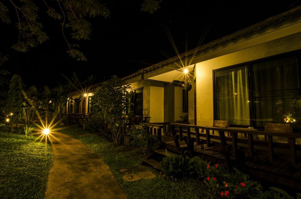 The Sylvana Pai Luaran gambar