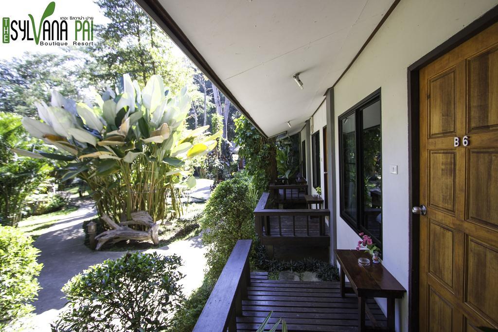 The Sylvana Pai Luaran gambar